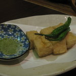 三代目茂蔵 - 抹茶塩で食べる揚げ出し胡麻豆腐