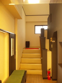 Torii - 2階えの階段です