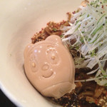 豚のらーめん 弐番手 - 岡崎家康プロジェクト
      ミソマゼソバ
      ドラミちゃんの味玉トッピング