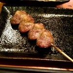 焼き鳥 勇 - 『ハツ』￥200- 奥はお通し