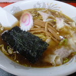 潮見軒 - 雲呑麺550円