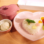 ＠ほぉ～むカフェ - 萌え萌えピンクカレー♥ピュアラリ∞キュアラリ