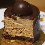 Patisserie Ravi,e relier - ブルネット・ショコラ