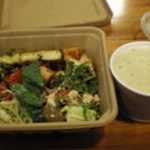 Whole Foods Market - グラム売り惣菜、クラムチャウダー