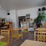 洋食屋 月の森 - カジュアルな内装