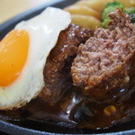 洋食屋 月の森 - 肉汁少なめ粗挽き