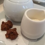 コット ア コット - クルミの焼き菓子