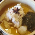 瓢亭 - 白身魚の蒸し物ともずく