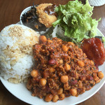 カメイノ食堂 - チリコンカンライス 大盛り
