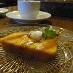 ビストロ パラディ - 2015.10)デザートはカボチャのケーキ