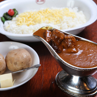 ◆42-year-old establishment ◆Original European-style curry