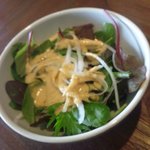 クイーンズバスリゾート - salada あんちょびどれっしんぐがまいぅー