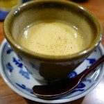 佳肴みを木 - 続いて具のない鶏出汁の茶碗蒸し。ほんのりコショウ風味。