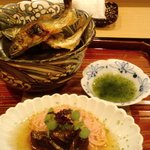 大神 - 生き鮎を焼いたものと梅そうめん