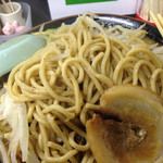 ハングリーピッグ - 味噌ラーメン麺露出（2015/10）