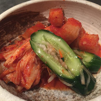 東京焼肉 平城苑 浅草総本店 - キムチ盛り合わせ