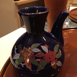 さ行 - ウーロン茶のおかわりはこんなに素敵な器に入ってます。