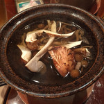 さ行 - キノコがたっぷり入った鍋