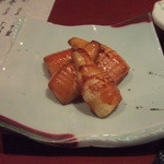 鮨座 醤の - コースの1品の4　たけのこの醤油焼き