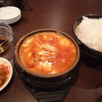 韓国料理 ソウル - スンドゥブチゲ
