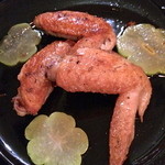 きゅう - 【手羽先焼き】ハヤトウリのソテー添え