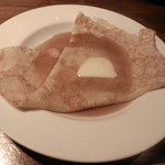 ビストロ酒場 ｌａｃ - デザート（メープルシロップとバターのクレープ）