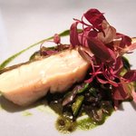 ル スプートニク - ランチコース 7128円 の大岩魚のポワレ 鮑のヴァプール 鮑の肝とハーブのソース 黒米のリゾット