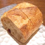 ル スプートニク - ランチコース 7128円 のパン