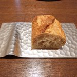 ル スプートニク - ランチコース 7128円 のパン