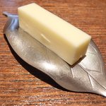 ル スプートニク - ランチコース 7128円 のバター