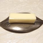 ル スプートニク - ランチコース 7128円 のバター