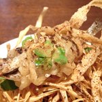 ル スプートニク - ランチコース 7128円 の鳥の巣状の牛蒡のフリット 稚鮎のフリットのせ