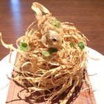 ル スプートニク - ランチコース 7128円 の鳥の巣状の牛蒡のフリット 稚鮎のフリットのせ