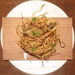 ル スプートニク - ランチコース 7128円 の鳥の巣状の牛蒡のフリット 稚鮎のフリットのせ