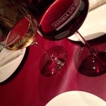 ワインバル ビスコット - グラスで赤と白