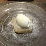 KINOE - 洋梨のテリーヌ　ヨーグルトソルベ