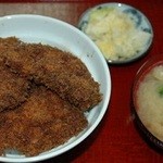 太田食堂 - 丼類一番人気テイクアウトOK