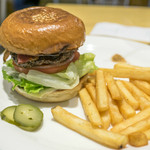 レイヤーズ 丸の内 本店