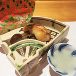 日本のお料理 稲垣 - 焼ものは、赤むつの幽庵焼き。口直しには、お猪口サイズの大根おろしスープ。