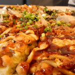 Kadoya - モダン焼きミックス（牛肉＋玉子＋エビ＋イカ）：1,200円