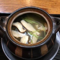 広島旨い物処 稲茶 - 鱧と松茸の土瓶蒸し