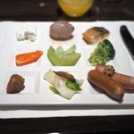 THE WESTIN TOKYO - 朝食：お漬物や温菜類を盛ったところ