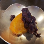 놋그릇 가지런히 - 