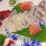 網元 - どれも新鮮で美味しい刺し盛り♡