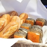 ラ ターブル ドゥ ジョエル・ロブション - ベーカリーチームのパン。