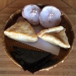 悠林館 - 揚げとしいたけと海苔です。