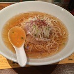 麺処はるにれ - 淡麗醤油ラーメン720円