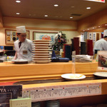 回転すし 活一鮮 - 店内