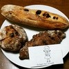 ブランジェリー ぱん・くまくる - 料理写真:フルーツナッツカンパーニュ
くるみとレーズンのカンパーニュ
あんずくるみレーズン