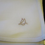 つる幸 - つるのマークの刺繍